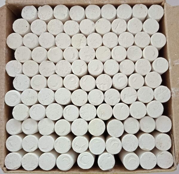 Siddhi White Dustfree Chalks for Black Boards, Green Boards, Cement Floors etc. -Pack of 100 - Image 6