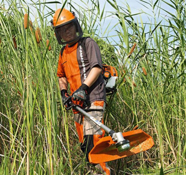 Stihl Backpack Brush Cutter FR 230, With 2 Stroke 40.2cc Air Cooled Petrol Engine For Agriculture & Gardening - Image 2